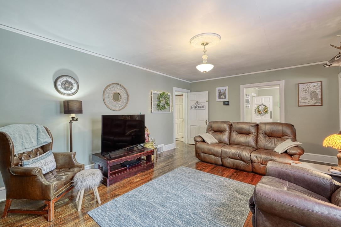 521 S Limestone Street, Gaffney, South Carolina image 5