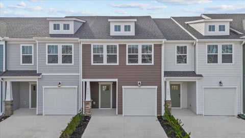 Townhouse For Sale - 517 W Norvell Court Ct<br/> Spartanburg, SC 29307