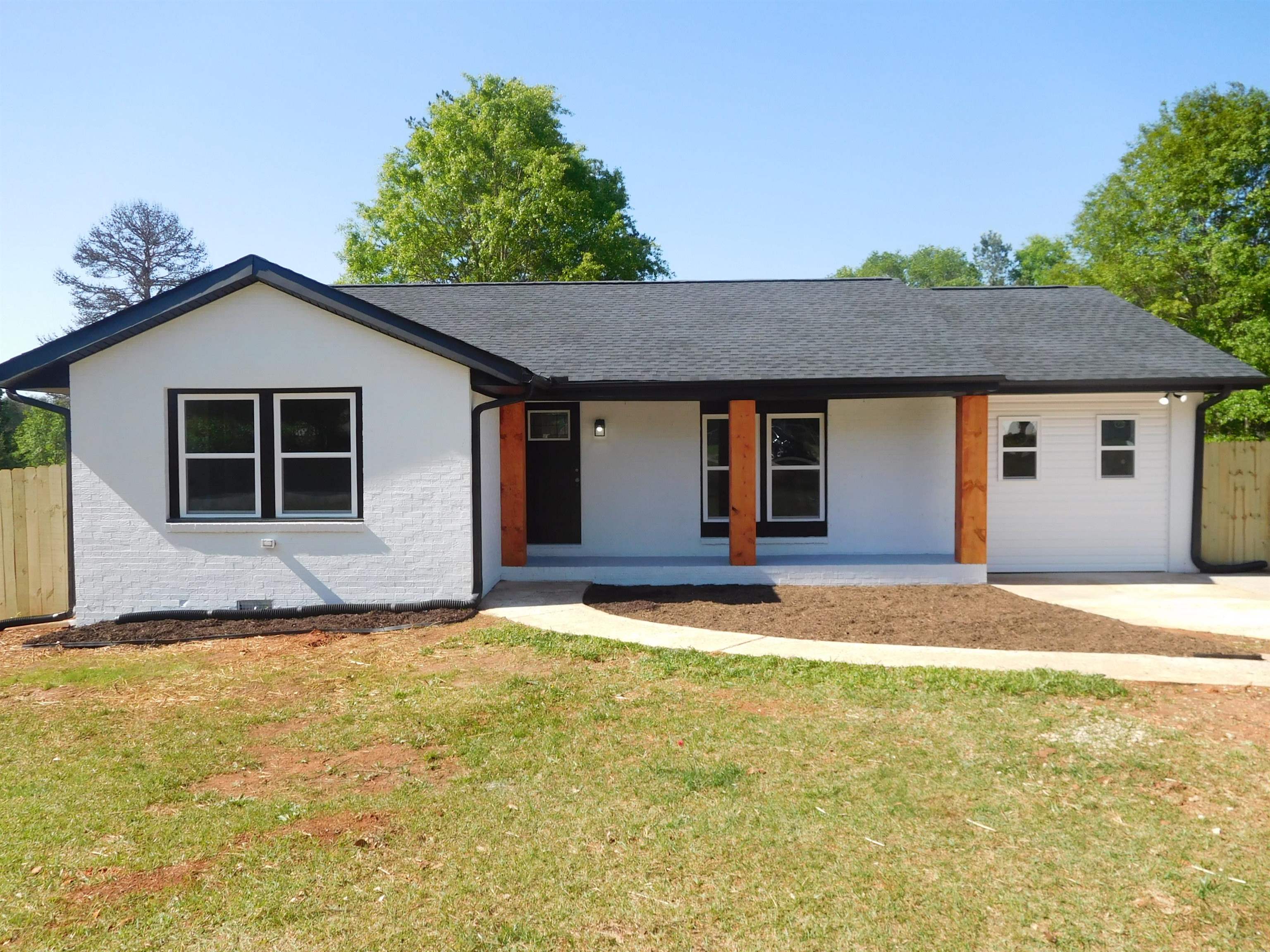 208 Saddle Drive Drive, Gaffney, South Carolina image 1