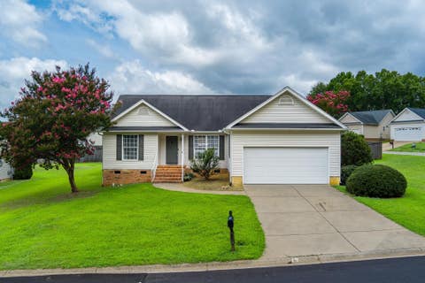 Homes For Sale - 500 Lake Lennox Drive<br/> Simpsonville, SC 29681