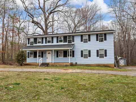 Homes For Sale - 2860 New Cut Road<br/> Spartanburg, SC 29303