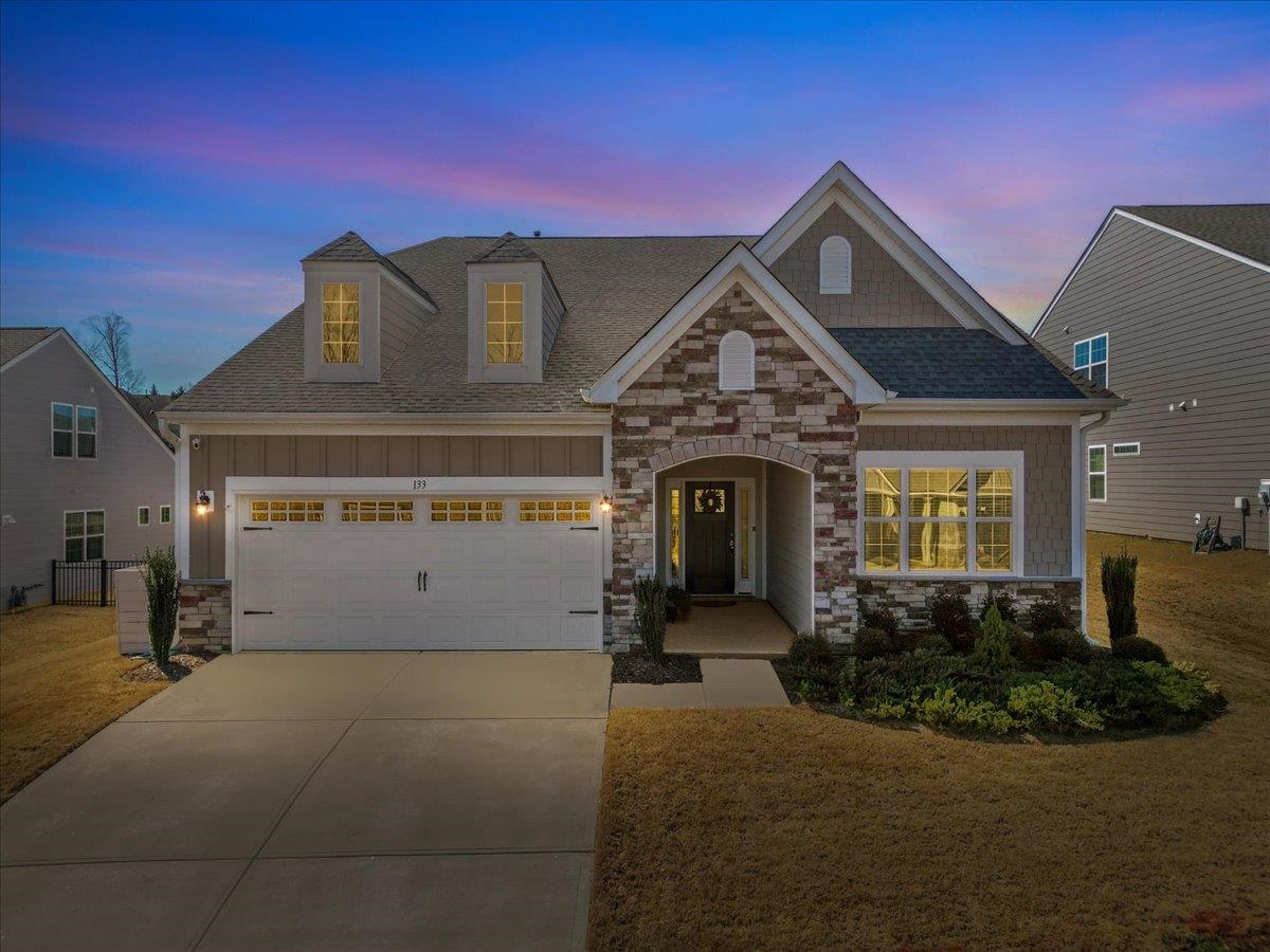 133 Double Crest Drive, Taylors, South Carolina image 2
