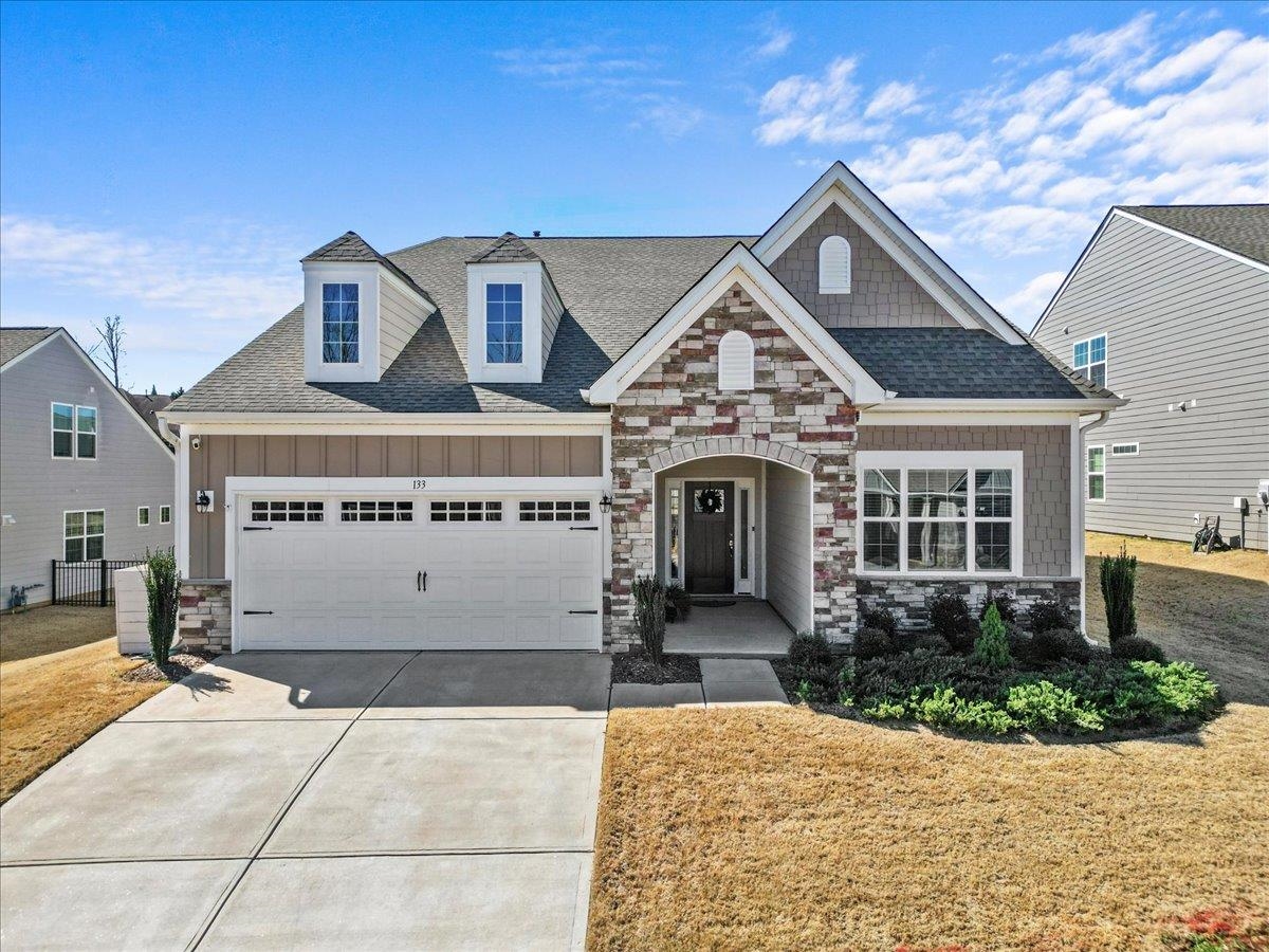 133 Double Crest Drive, Taylors, South Carolina image 1