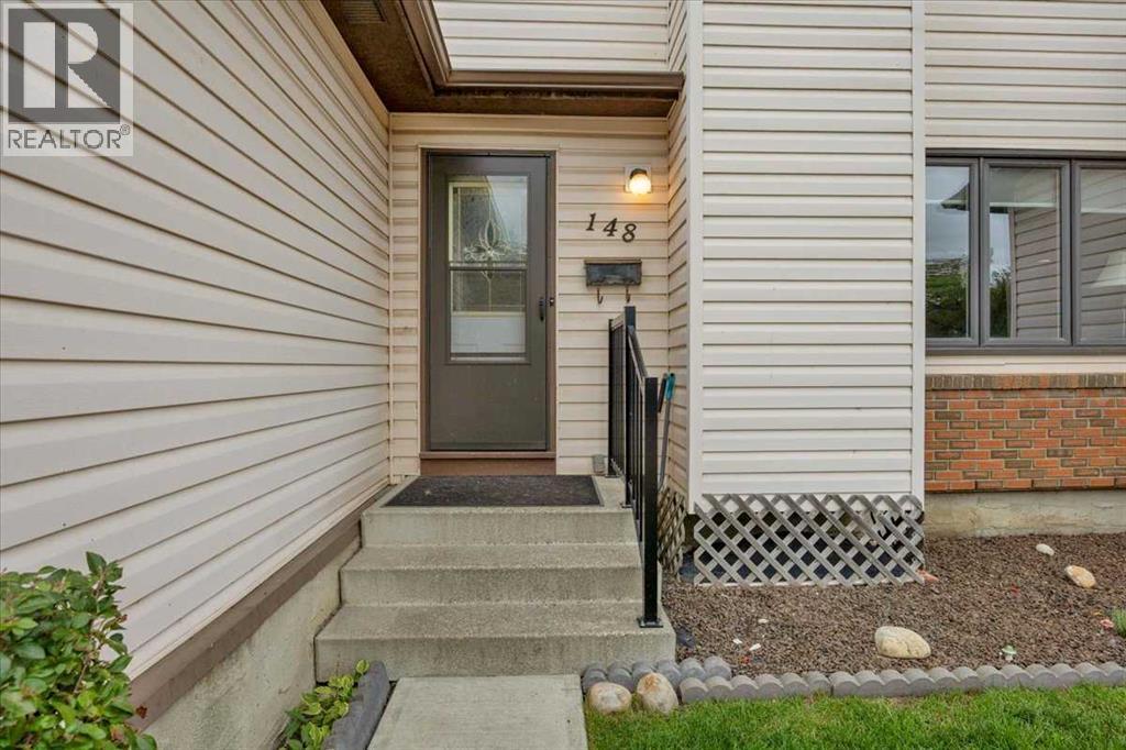 148 Deerview Way SE
