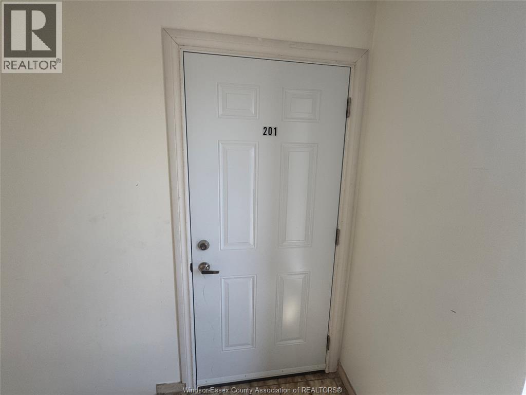 527 MURPHY ROAD Unit# 201