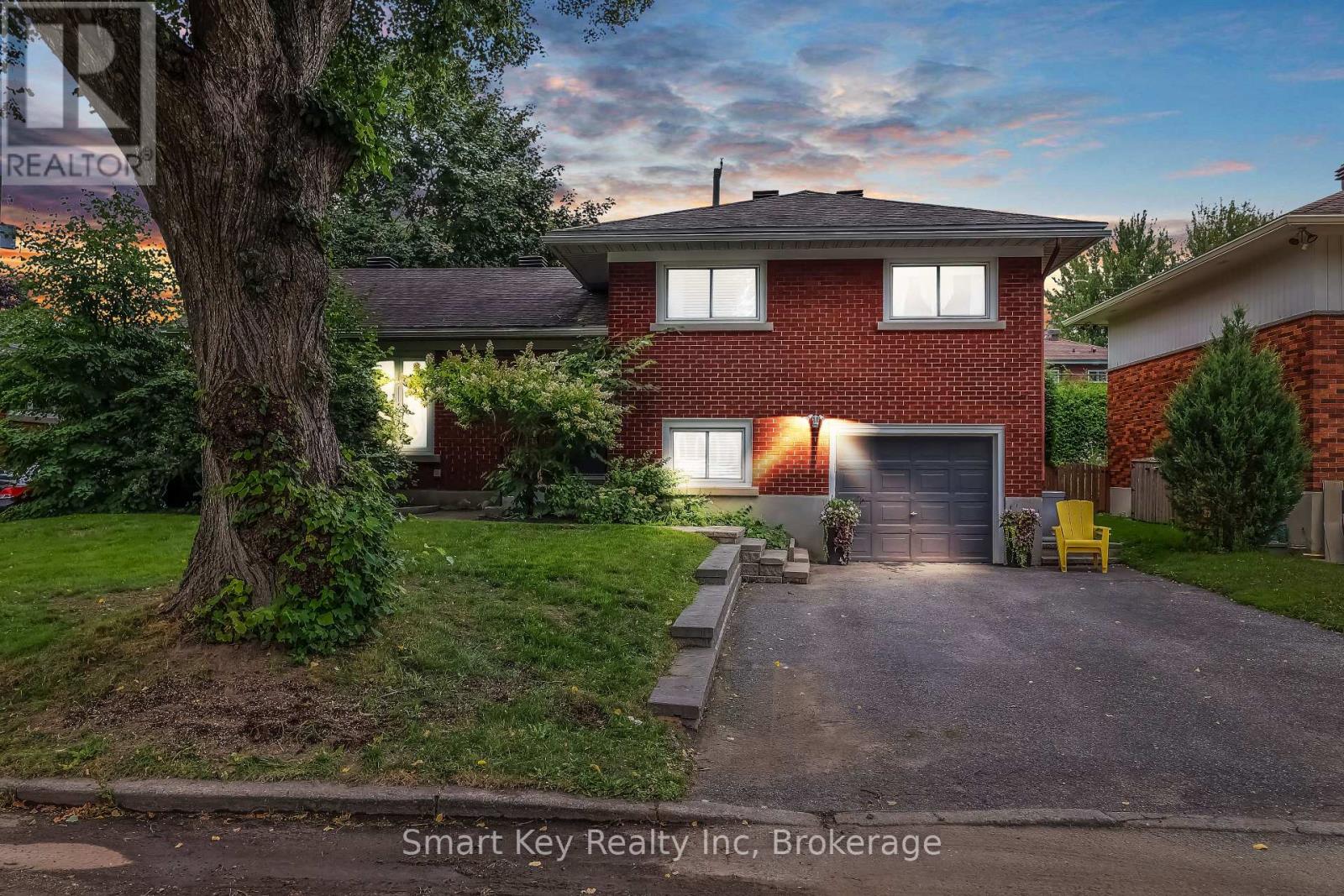 1165 CLINE CRES CRESCENT