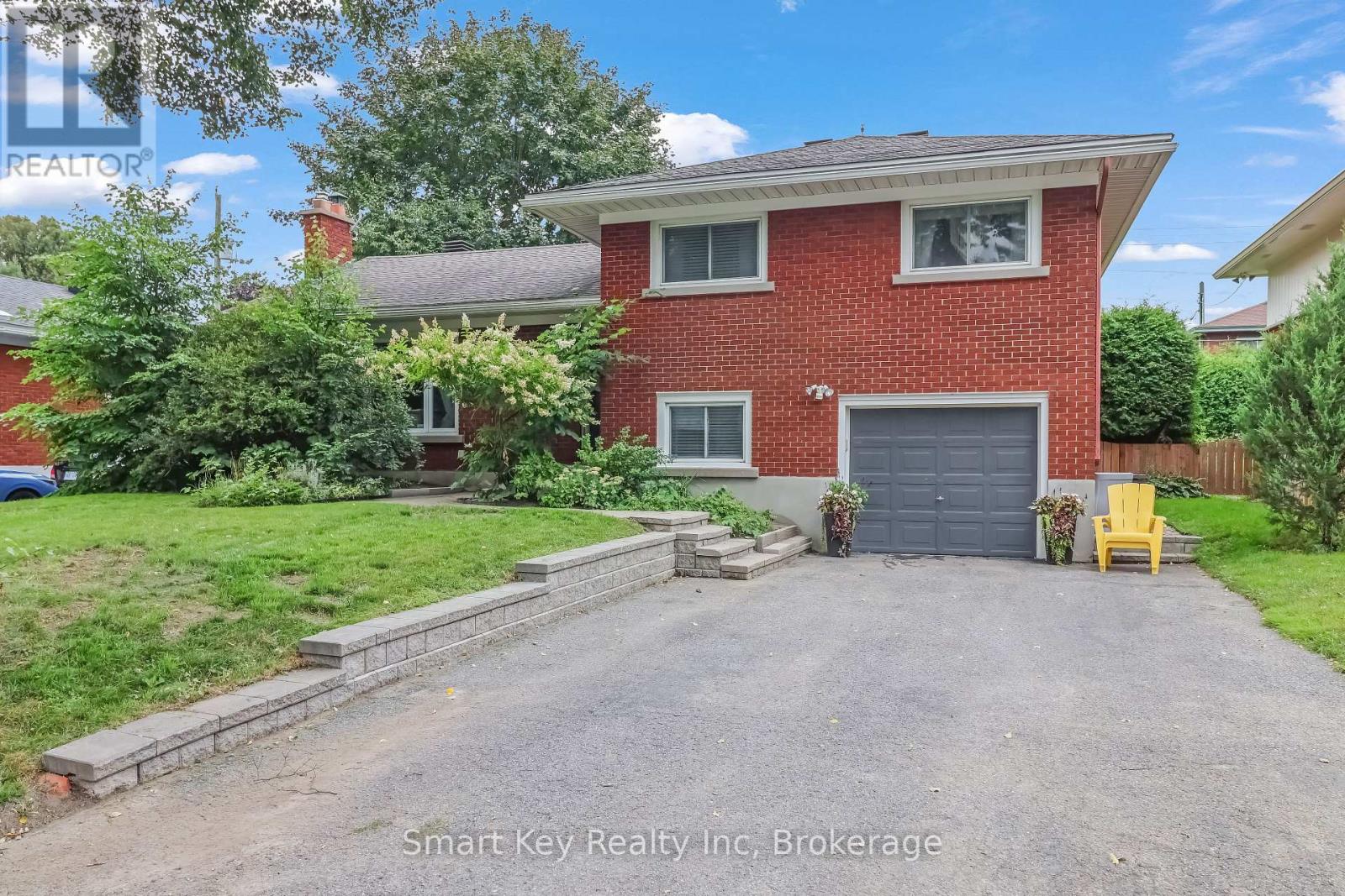 1165 CLINE CRES CRESCENT