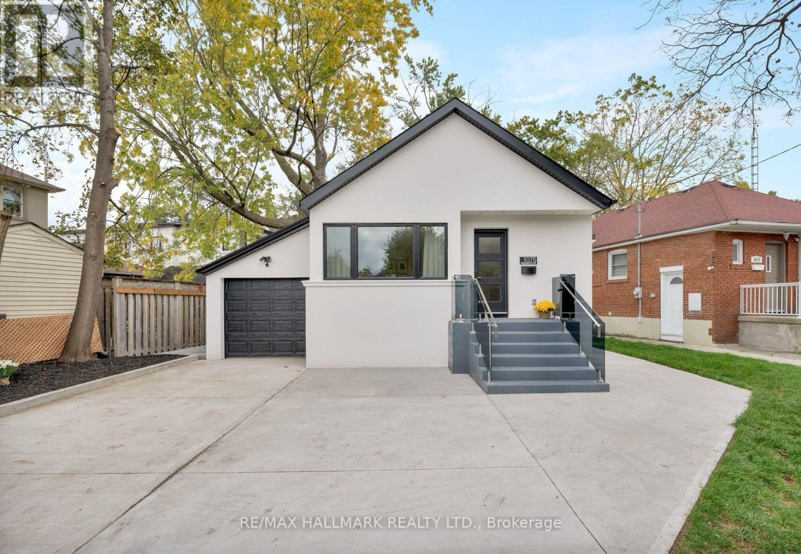 1075 GREENWOOD AVENUE