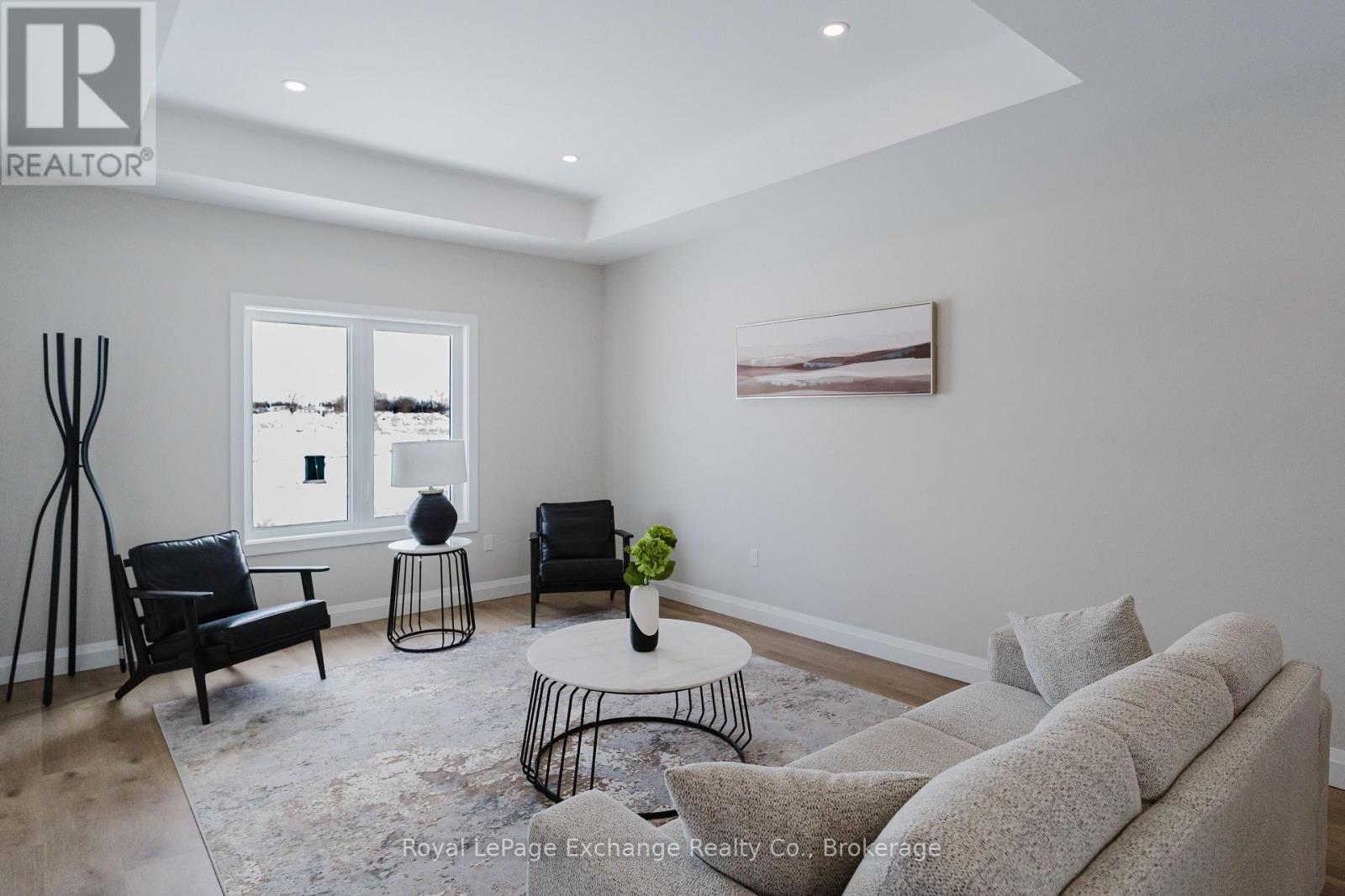 UNIT 43 - 1071 WATERLOO STREET N