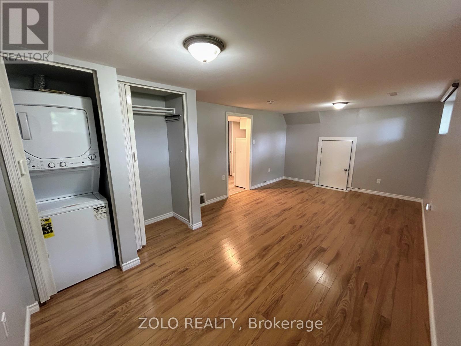 LOWER - 3 OLD YORK CRESCENT