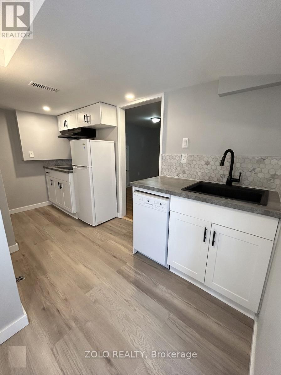 LOWER - 3 OLD YORK CRESCENT