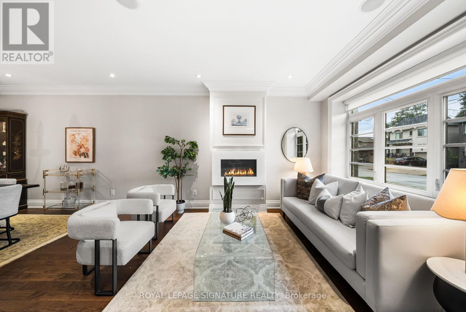 39 REGINA AVENUE