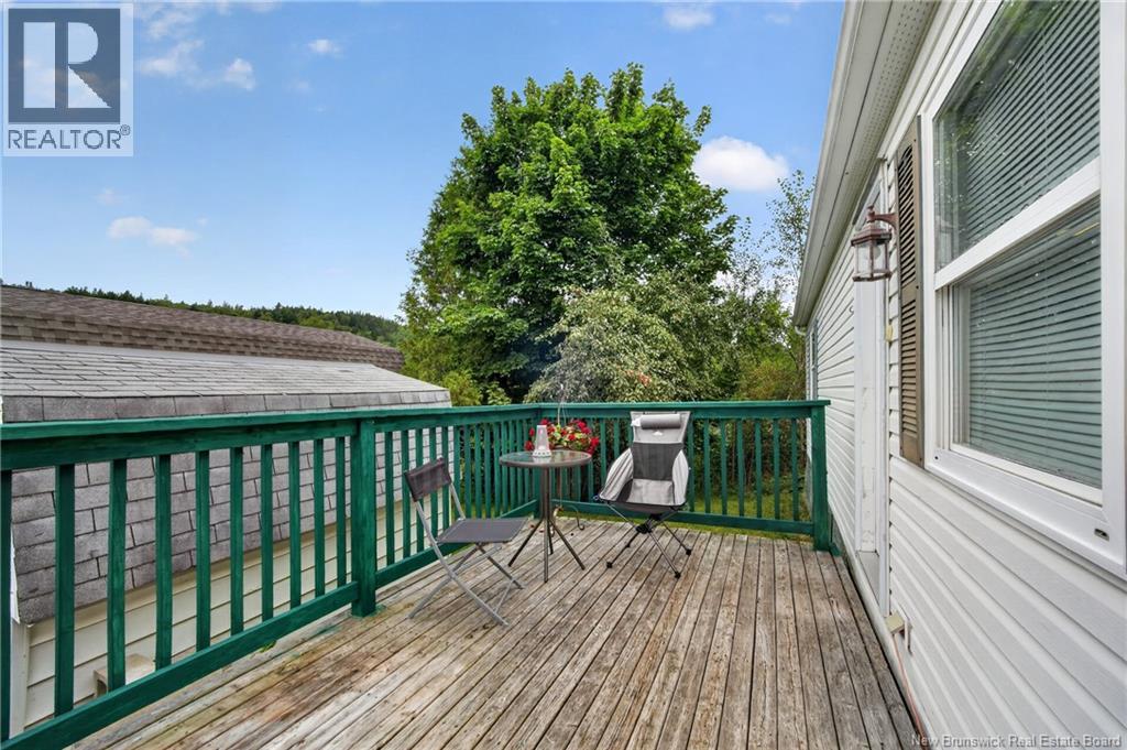 33 Glenview Drive - Photo 2