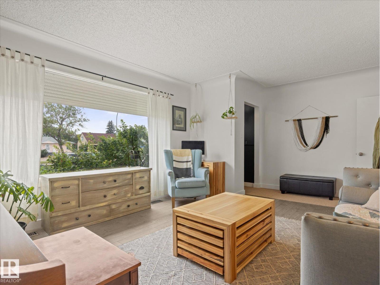 11949 ST ALBERT TR NW