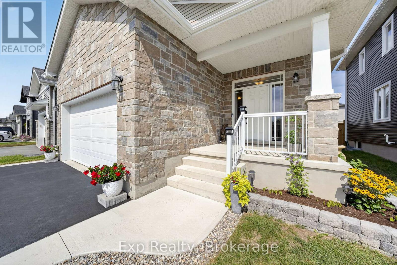129 BRENNAN CRESCENT
