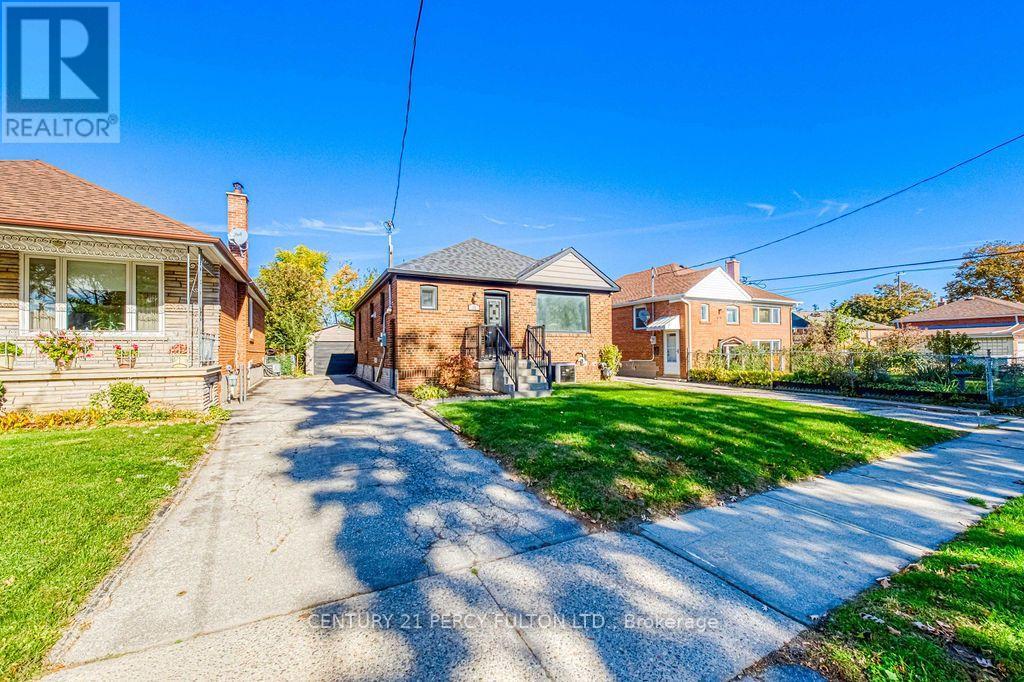 12 SILVERCREST AVENUE