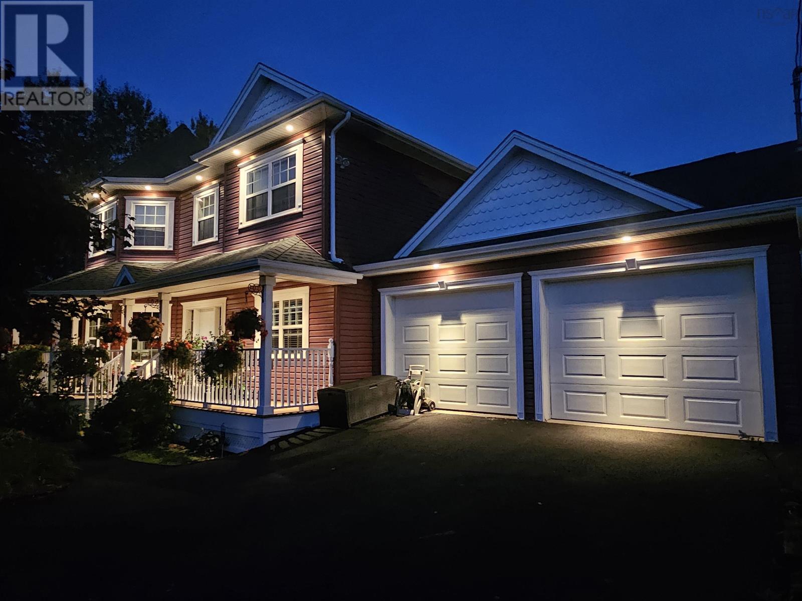16 Valerie Court - Photo 2