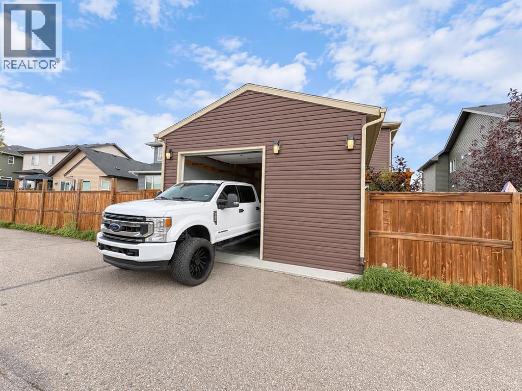 2584 Ravenslea Gardens SE