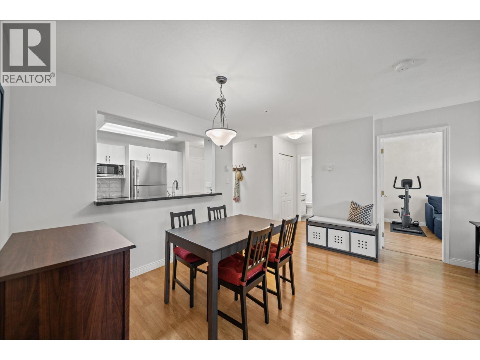 302 6745 STATION HILL COURT