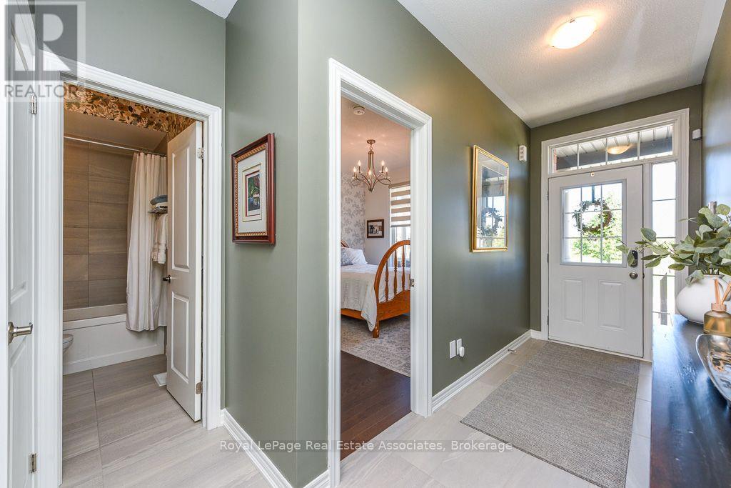4 ABELIA STREET