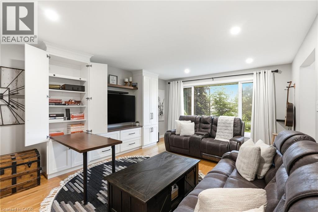 10 TAYLOR Crescent