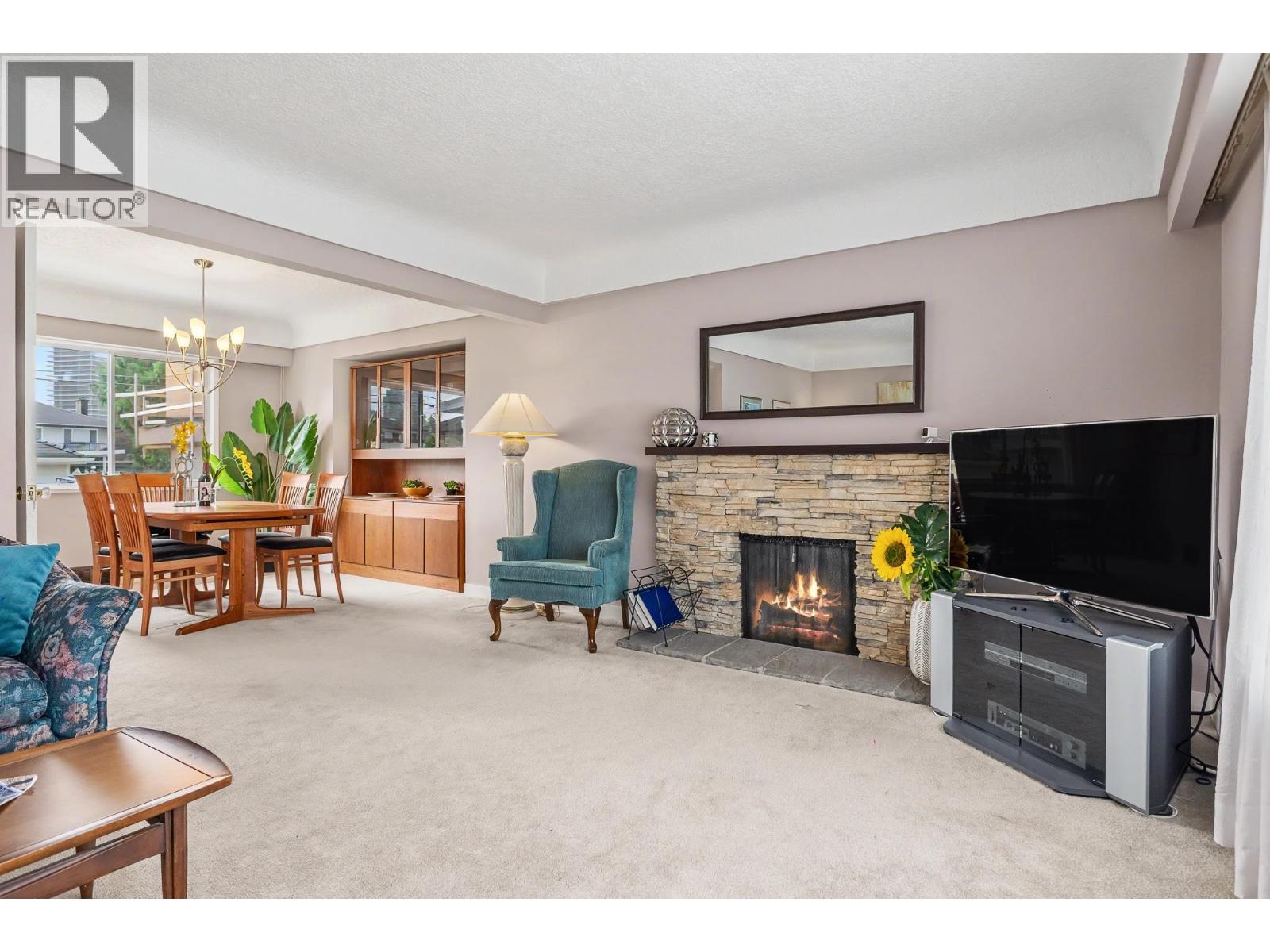 4830 SOUTHLAWN DRIVE