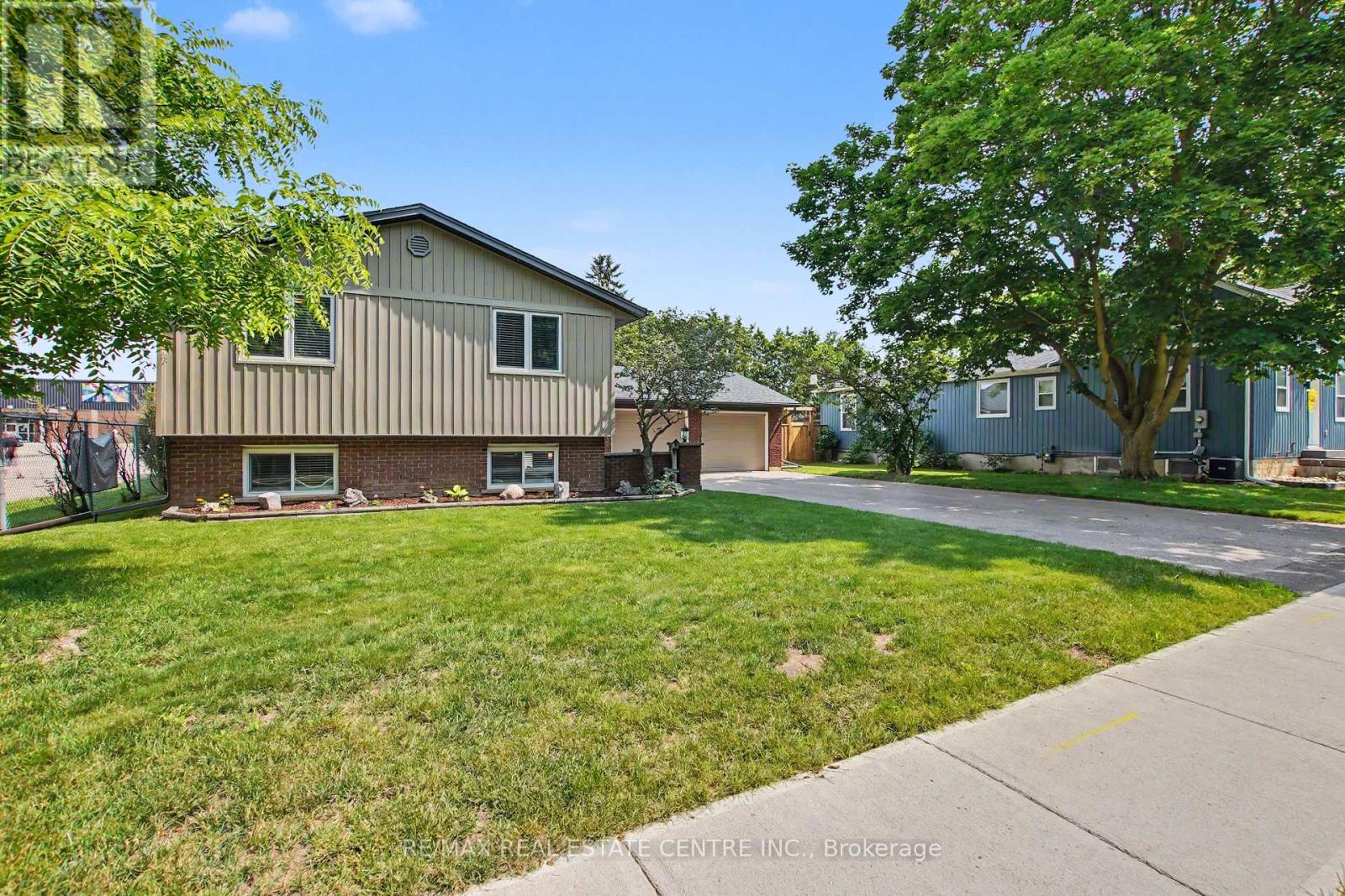 1045 QUEENS BUSH ROAD