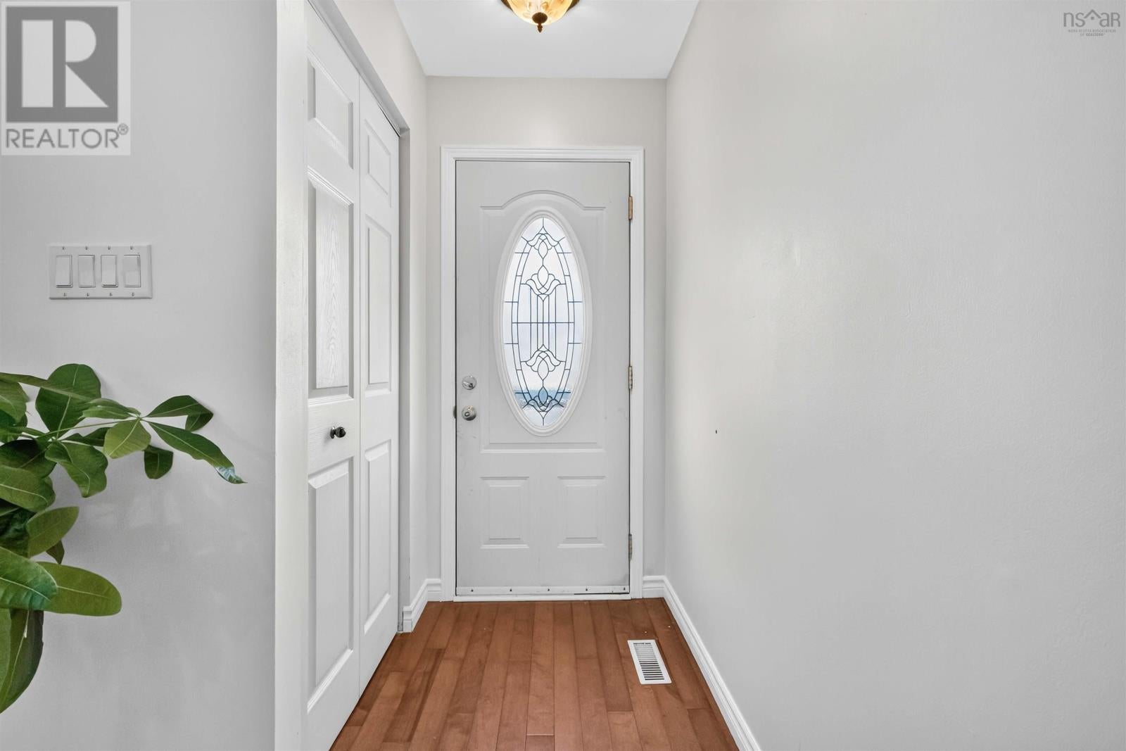 27 Armbro Lane - Photo 2