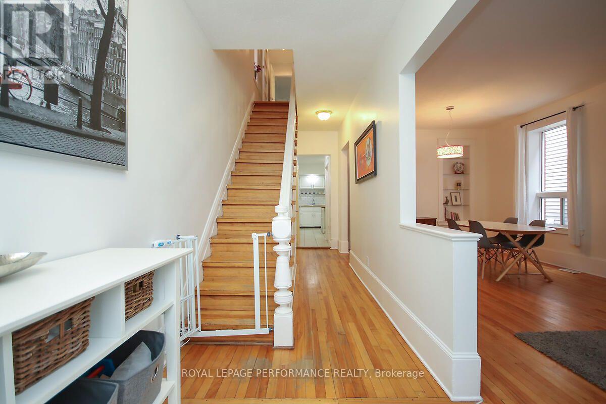49 BAYSWATER AVENUE