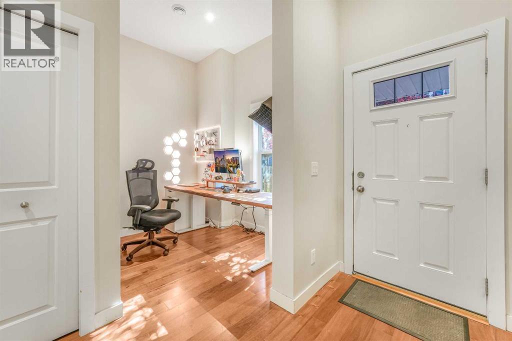 162, 2802 KINGS HEIGHTS Gate SE