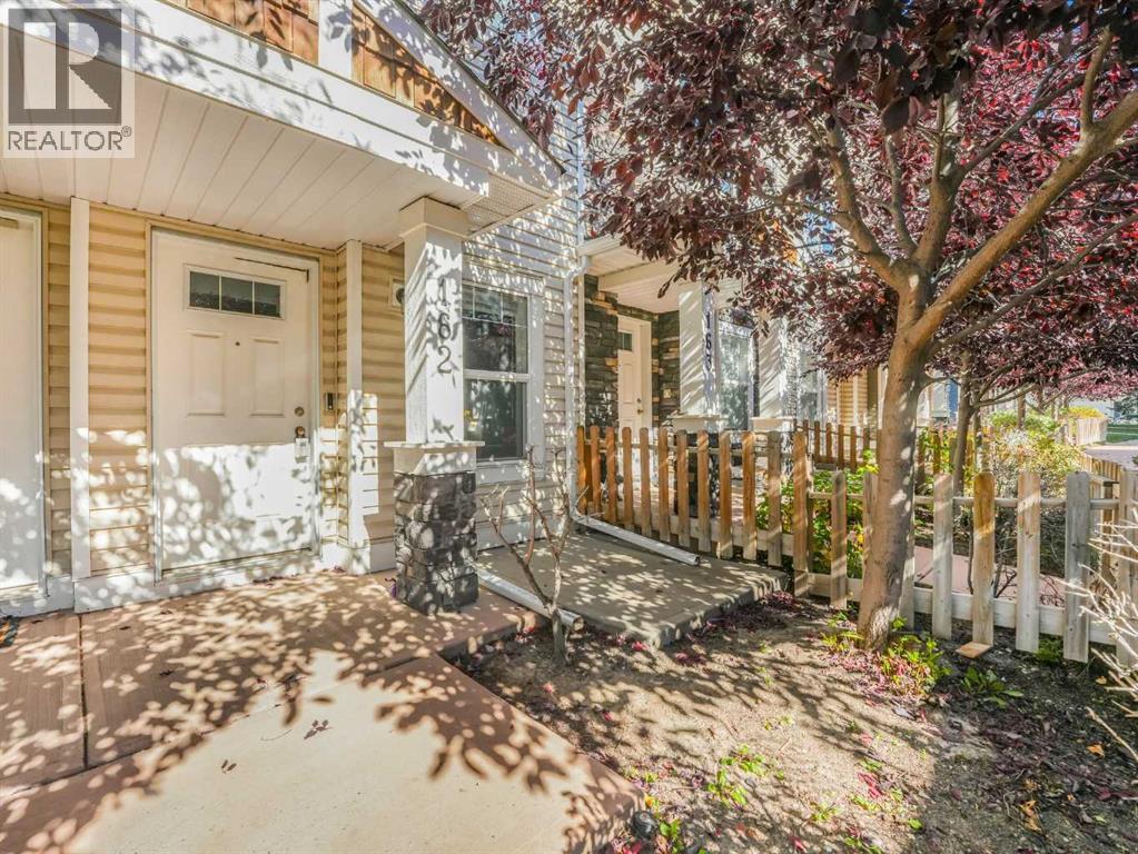 162, 2802 KINGS HEIGHTS Gate SE
