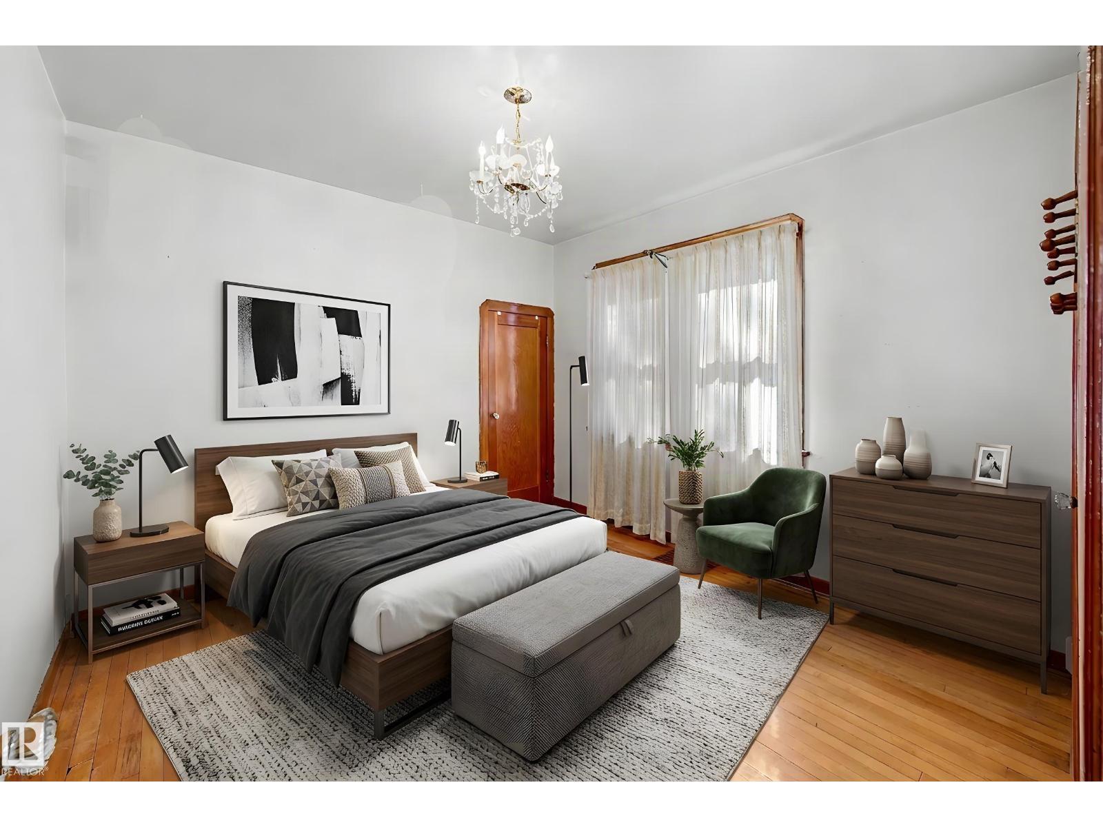11348 85 ST NW
