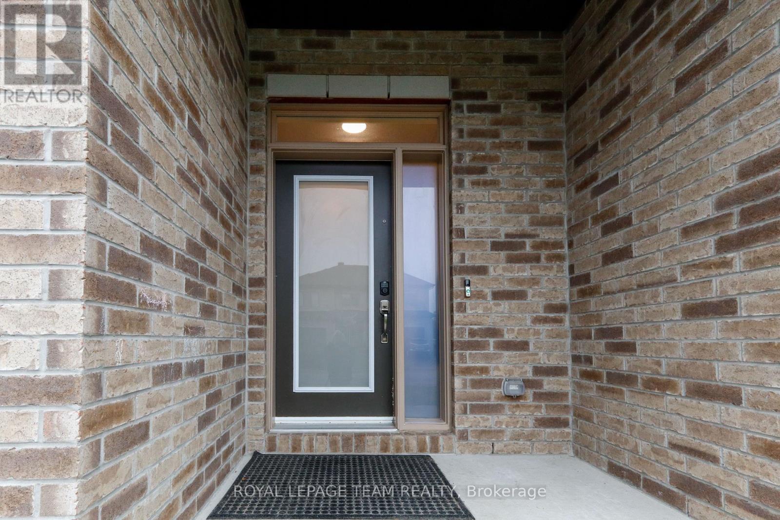 32 BERRYMAN STREET