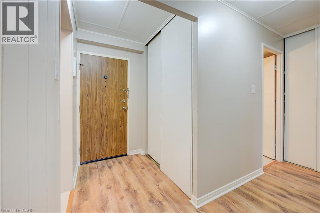 24 MOOREGATE Crescent Unit# 202