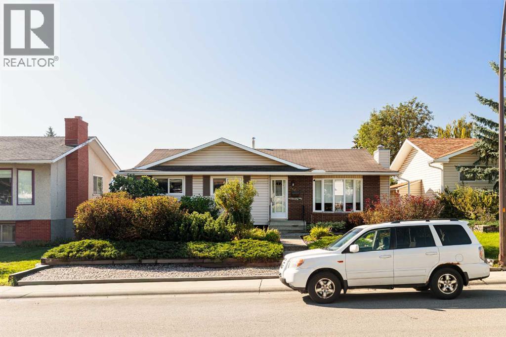 346 Rundleview Drive NE