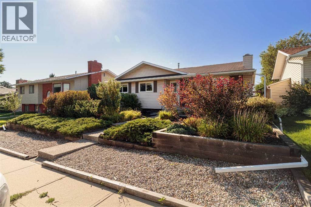 346 Rundleview Drive NE
