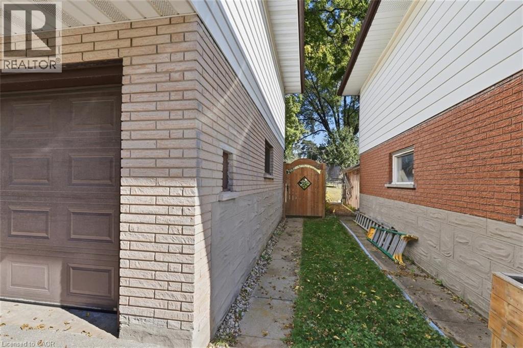40 KENMORE Avenue