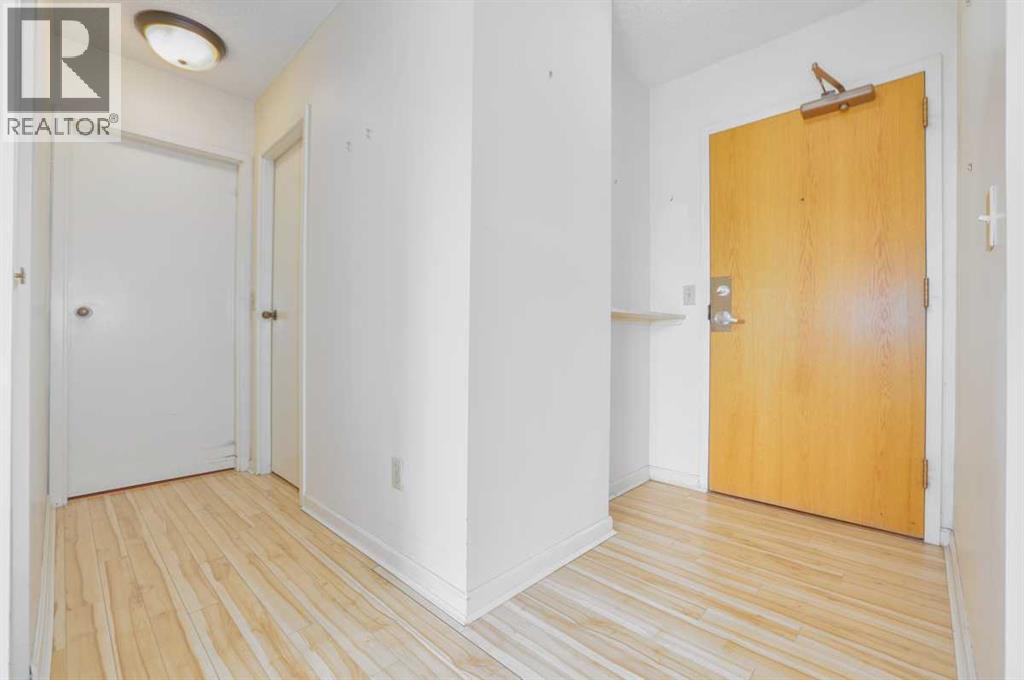 208, 80 Point Mckay Crescent NW