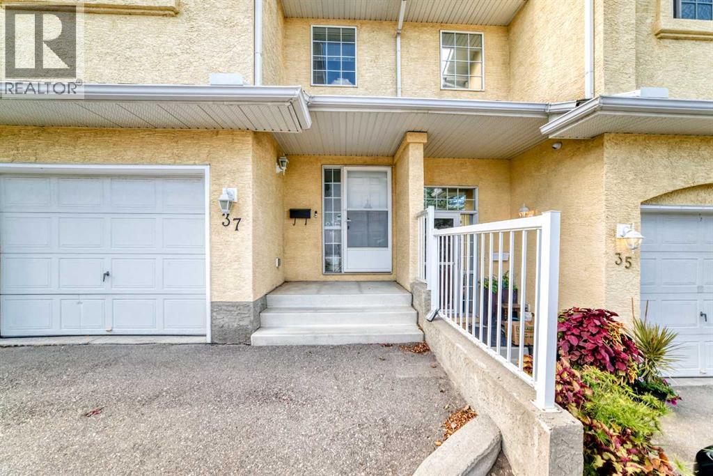 37 Beddington Gardens NE