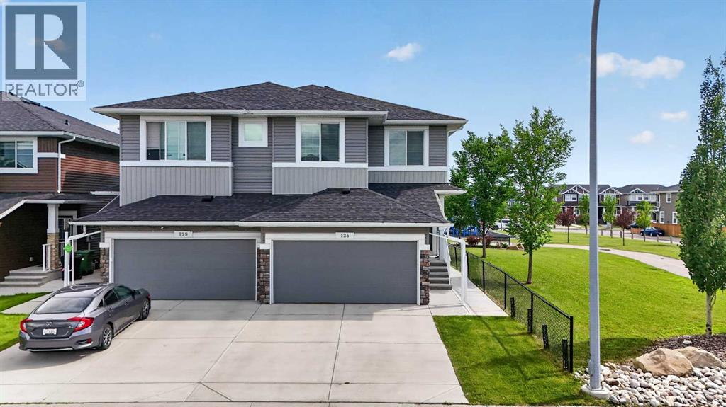 125 Redstone Common NE