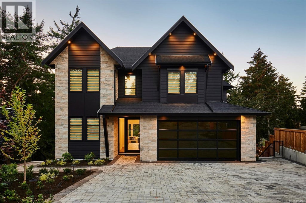 3912 WOODLANDS PL, SAANICH, BC V8N 4J8 - Image 31159648.jpeg?d=l