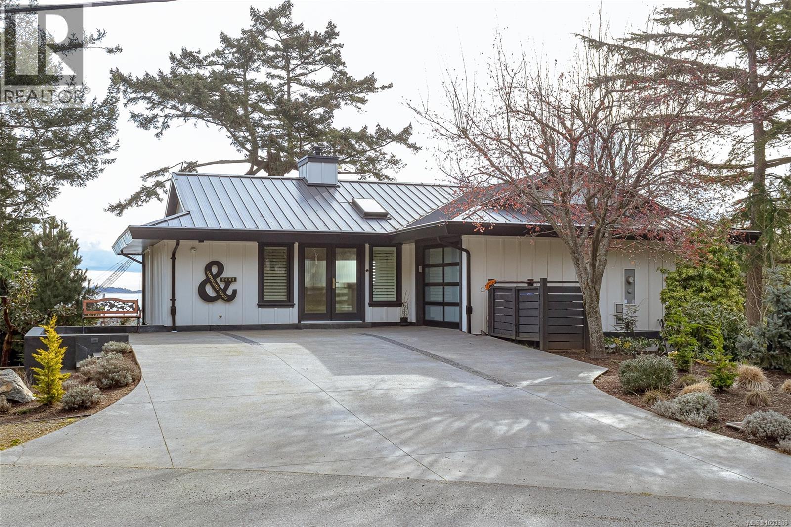 3483 Schooner Rd