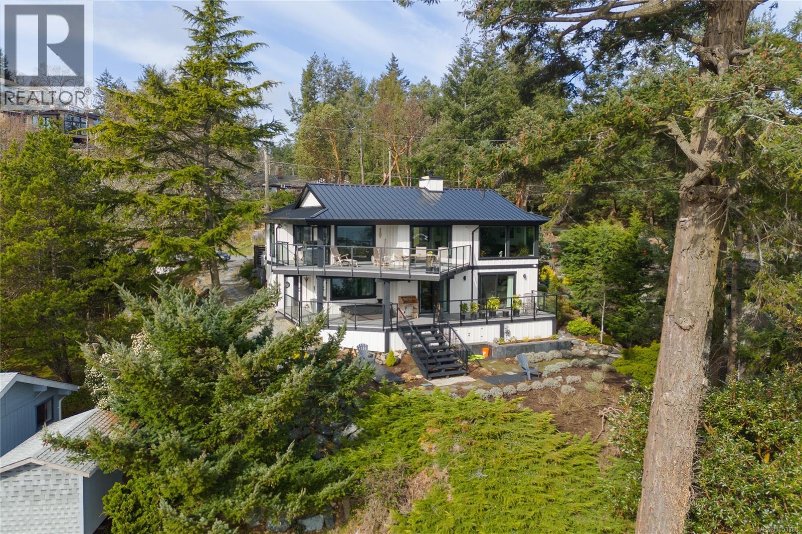 3483 Schooner Rd