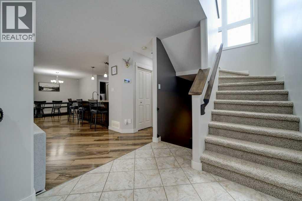 193 Mt Sundance Crescent W