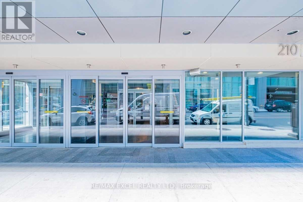 2108 - 210 VICTORIA STREET