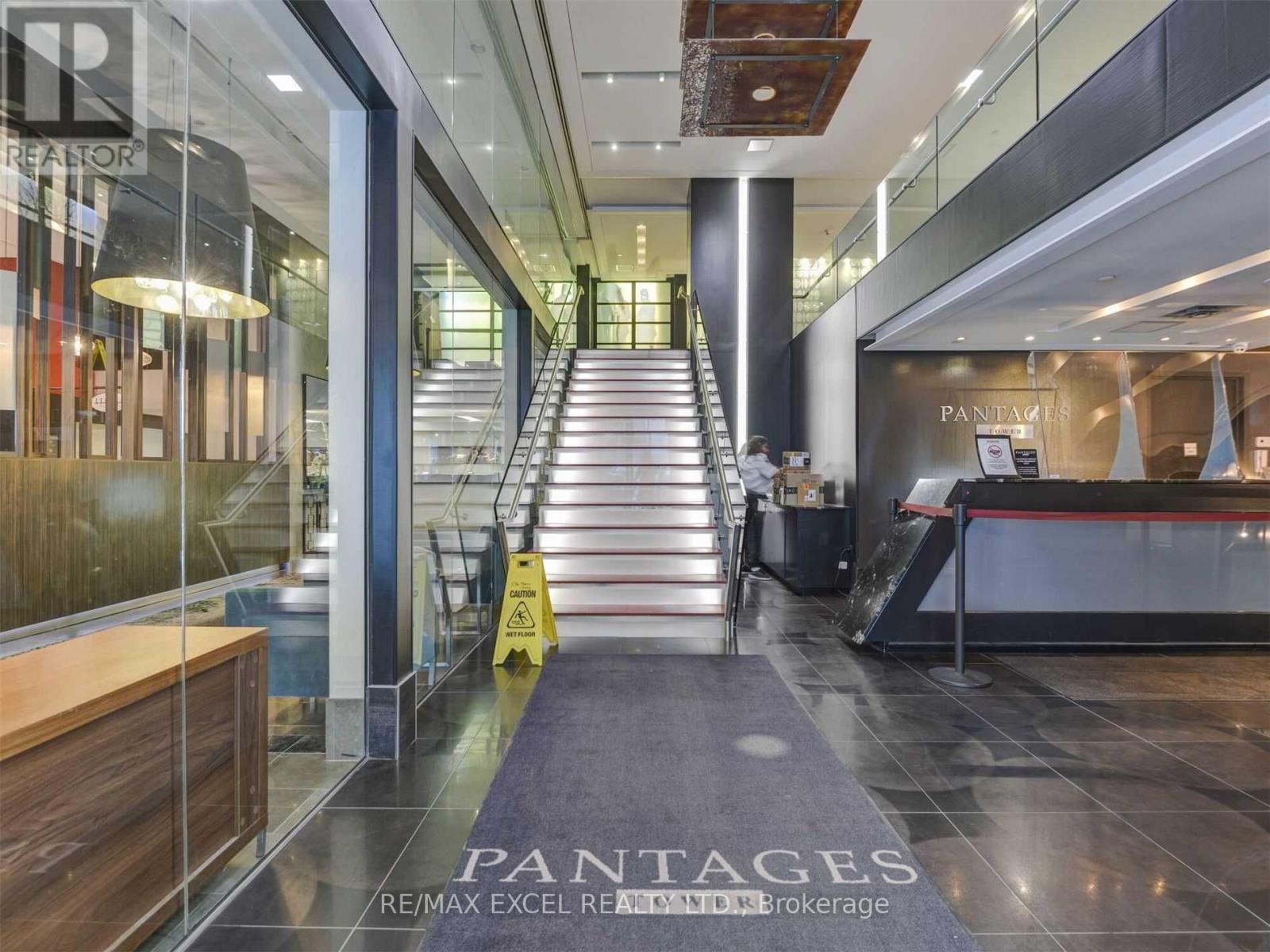 2108 - 210 VICTORIA STREET