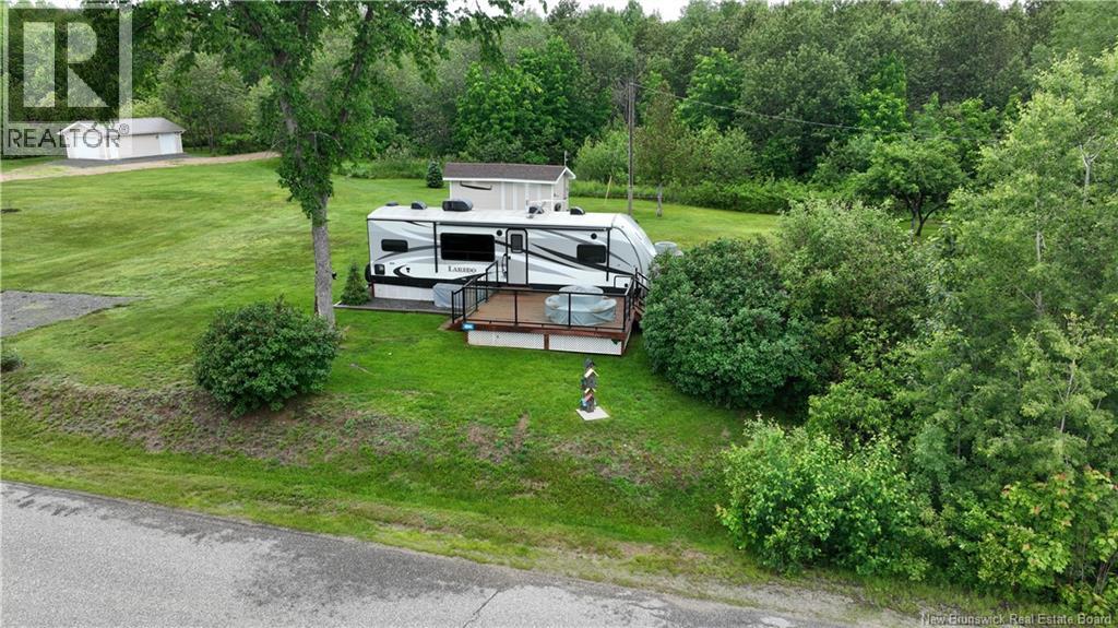 404 Halcomb Rd