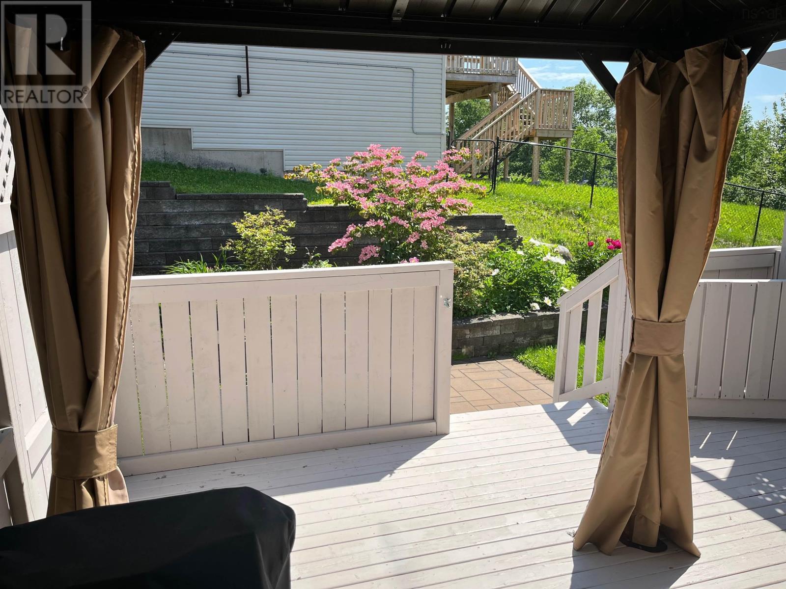 60 Emma Court - Photo 4