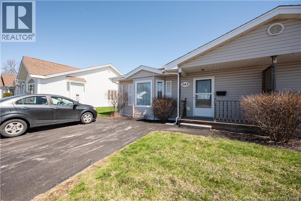 343 Beausejour Street - Photo 2