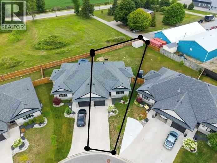 709 FERDINANDS CRESCENT